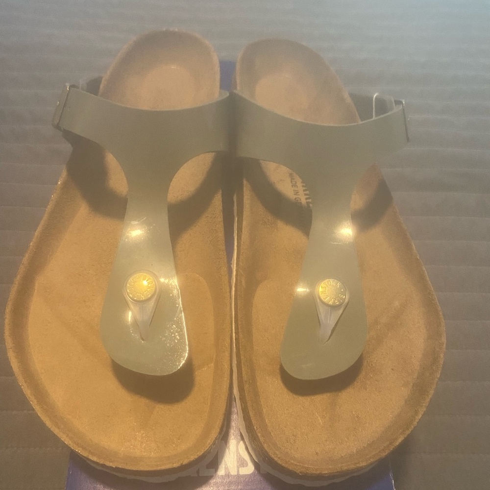 Brand New In Box Womens Patent Leather Birkenstocks Size 9